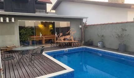Casa Sobrado com 3 quartos à venda, 300 m² - Condomínio Ibiti do Paço