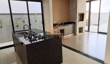 Casa térrea e piscina á venda, Condomínio Reinassensse-Sorocaba