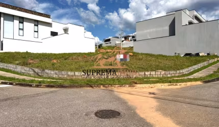 Terreno á venda 378,82 m² - Condomínio Pampulha