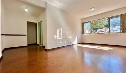 Apartamento à venda na Várzea, Teresópolis-RJ: 2 quartos, 1 sala, 2 banheiros, 65,00 m² de área.