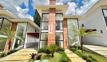 CASA À VENDA NA CIDADE DE TERESÓPOLIS RJ