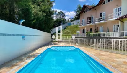 CASA À VENDA NA CIDADE DE TERESÓPOLIS RJ