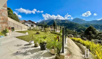 CASA EM CONDOMÍNIO C/ ÓTIMA LOCALIZAÇÃO À VENDA NA CIDADE DE TERESÓPOLIS RJ