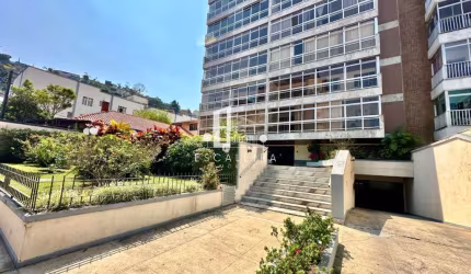 Imperdível Cobertura de 3 Quartos em Agriões, Teresópolis-RJ: 1 Suíte, 2 Salas, 4 Banheiros, 3 Vagas e 124m² de construção!