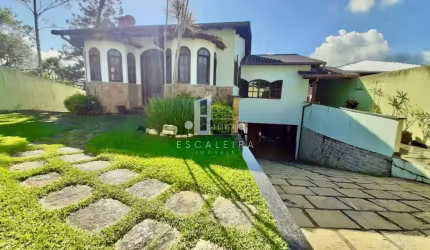 Imperdível: Casa à venda em Teresópolis-RJ, Fazendinha. 3 quartos, 1 suíte, 4 banheiros, 3 vagas, 285m².