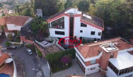 RESIDÊNCIA DE ALTO PADRÃO EM COND. FECHADO – TREMEMBÉ