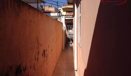 IDEAL PARA CONSTRUIR - TERRENO COM 3 CASAS ALUGADAS
