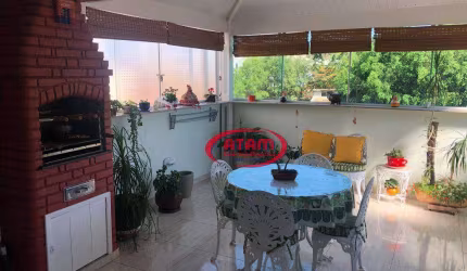 EXCELENTE SOBRADO REFORMADO E MUITÍSSIMO BEM CONSERVADO