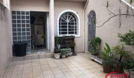 NO CORAÇÃO DA BRAZ LEME LONGE DO BARULHO DA AVENIDA