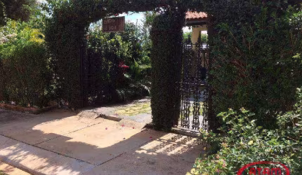 Linda chácara no Portal dos Nogueiras com piscina