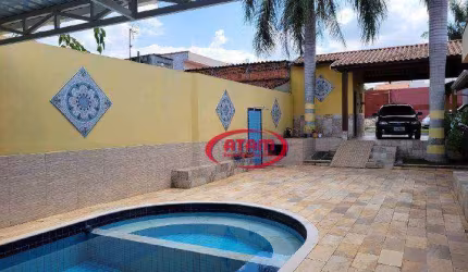 Linda Casa Térrea na Dr. Laurindo - 549m² de terreno-3 dorm. 6 vadas de garagem - 200 m² ac