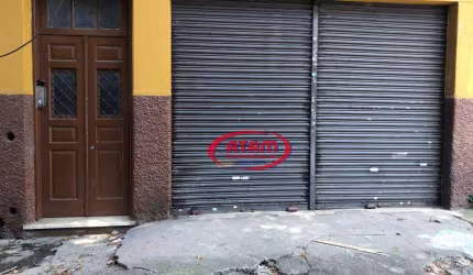 PRÉDIO COM LOJA E DOIS APARTAMENTOS