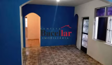 Casa com 2 quartos à venda na Rua Piauí, Todos os Santos, Rio de Janeiro, 146 m2 por R$ 321.000