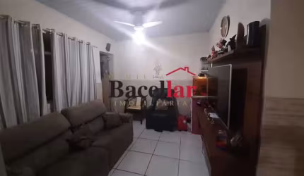 Casa com 3 quartos à venda na Rua Garcia Pires, Quintino Bocaiúva, Rio de Janeiro, 84 m2 por R$ 250.000