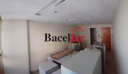 Sala comercial para alugar na Avenida Passos, Centro, Rio de Janeiro, 20 m2 por R$ 1.300