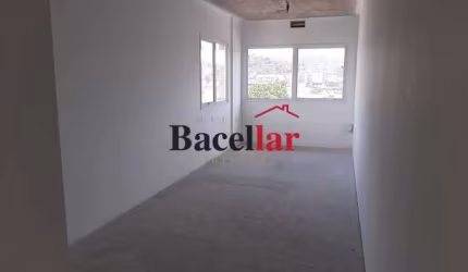 Sala comercial para alugar na Avenida Dom Hélder Câmara, Pilares, Rio de Janeiro, 28 m2 por R$ 1.000