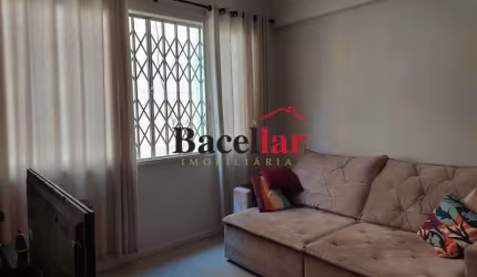 Apartamento com 2 quartos à venda na Rua Teodoro da Silva, Grajaú, Rio de Janeiro, 73 m2 por R$ 300.000