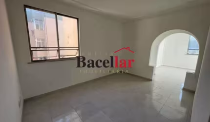 Apartamento com 3 quartos à venda na Rua Dona Romana, Engenho Novo, Rio de Janeiro, 70 m2 por R$ 220.000