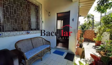 Casa com 3 quartos à venda na Rua Magalhães Castro, Riachuelo, Rio de Janeiro, 216 m2 por R$ 640.000