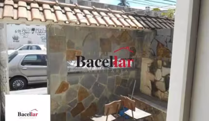 Casa com 3 quartos à venda na Rua Doutor Gradim, Gradim, São Gonçalo, 226 m2 por R$ 300.000