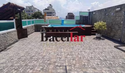 Casa com 3 quartos à venda na Rua das Azaléas, Vila Valqueire, Rio de Janeiro, 350 m2 por R$ 790.000
