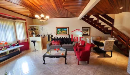 Casa em condomínio fechado com 5 quartos à venda na Estrada do Outeiro Santo, Taquara, Rio de Janeiro, 196 m2 por R$ 900.000