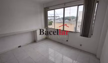 Sala comercial com 1 sala à venda na Rua Medina, Méier, Rio de Janeiro, 25 m2 por R$ 164.900