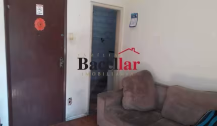 Apartamento com 2 quartos à venda na Rua Neves Leão, Lins de Vasconcelos, Rio de Janeiro, 60 m2 por R$ 125.000