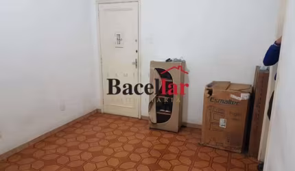 Apartamento com 2 quartos à venda na Rua São Cristóvão, São Cristóvão, Rio de Janeiro, 66 m2 por R$ 370.000