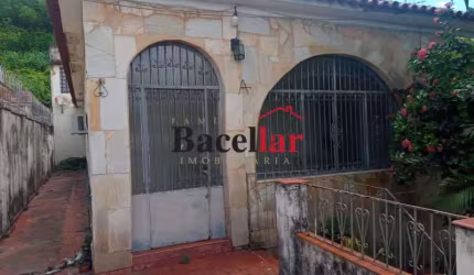 Casa com 4 quartos à venda na Rua Mariana Portela, Sampaio, Rio de Janeiro, 250 m2 por R$ 400.000