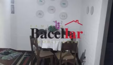 Apartamento com 2 quartos à venda na Travessa Paraná, Piedade, Rio de Janeiro, 67 m2 por R$ 250.000
