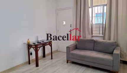 Apartamento com 2 quartos à venda na Rua Torres Homem, Vila Isabel, Rio de Janeiro, 53 m2 por R$ 195.000
