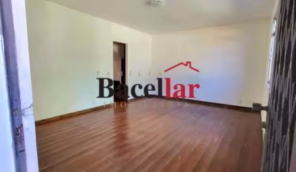 Casa em condomínio fechado com 4 quartos à venda na Rua Edgard Werneck, Cidade de Deus, Rio de Janeiro, 226 m2 por R$ 460.000
