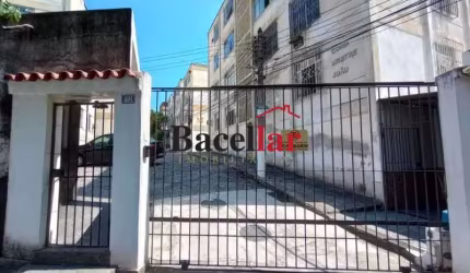 Apartamento com 2 quartos à venda na Rua Vaz de Caminha, Cachambi, Rio de Janeiro, 50 m2 por R$ 155.000