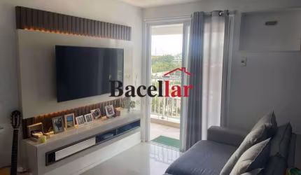 Apartamento com 2 quartos à venda na Estrada dos Bandeirantes, Curicica, Rio de Janeiro, 68 m2 por R$ 374.000