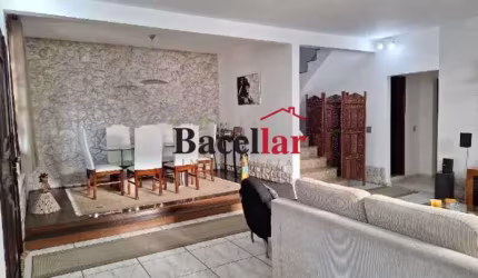 Casa com 5 quartos à venda na Rua Aquidabã, Méier, Rio de Janeiro, 320 m2 por R$ 660.000