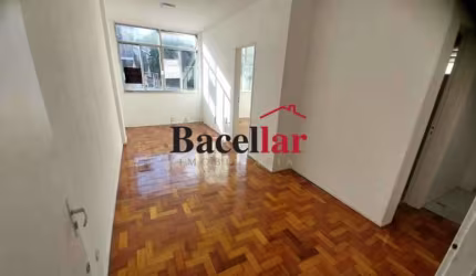Apartamento com 1 quarto à venda na Rua Doutor Pache de Faria, Méier, Rio de Janeiro, 49 m2 por R$ 170.000