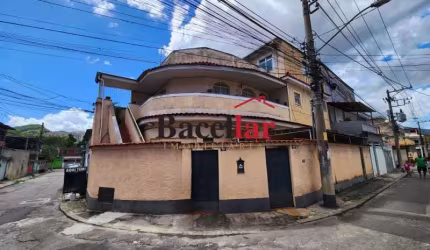 Casa com 5 quartos à venda na Rua Antônio Nogueira, Bangu, Rio de Janeiro, 162 m2 por R$ 390.000