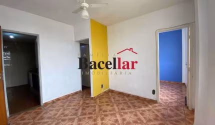 Apartamento com 2 quartos à venda na Rua Fernando Simoni, Pilares, Rio de Janeiro, 42 m2 por R$ 150.000