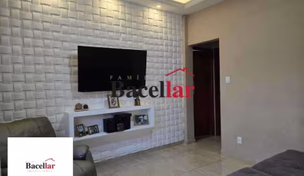 Apartamento com 2 quartos à venda na Estrada Intendente Magalhães, Madureira, Rio de Janeiro, 70 m2 por R$ 305.000