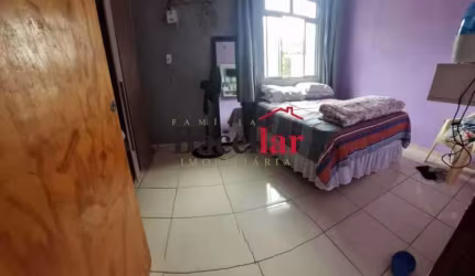 Casa com 2 quartos à venda na Rua Professor Câncio Povoa, Cascadura, Rio de Janeiro, 60 m2 por R$ 120.000