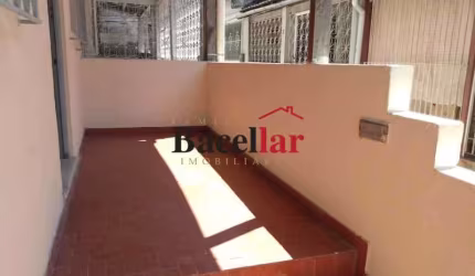 Casa com 2 quartos à venda na Rua Azamor, Lins de Vasconcelos, Rio de Janeiro, 100 m2 por R$ 180.000