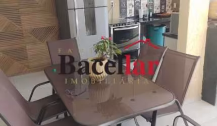 Casa em condomínio fechado com 4 quartos à venda na Rua Inacia Gertrudes, Parque Anchieta, Rio de Janeiro, 200 m2 por R$ 865.000