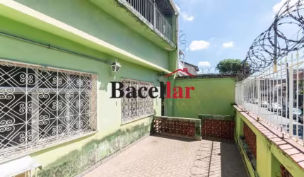 Casa com 4 quartos para alugar na Rua Maranhão, Méier, Rio de Janeiro, 332 m2 por R$ 2.500