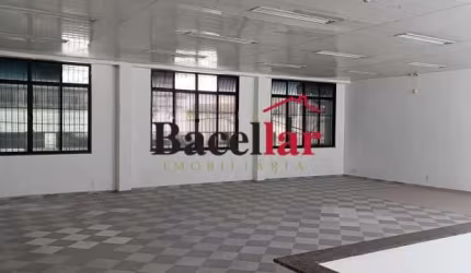 Prédio para alugar na Rua Cônego Tobias, Méier, Rio de Janeiro, 230 m2 por R$ 7.900