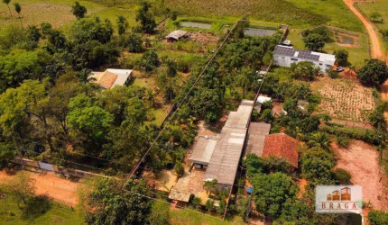 Chácara com 3 dormitórios à venda, 4750 m² por R$ 870.000,00 - Area Industrial - Navirai/MS