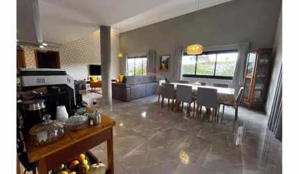 Casa a Venda de Condomínio Zona Sul de Bragança Paulista