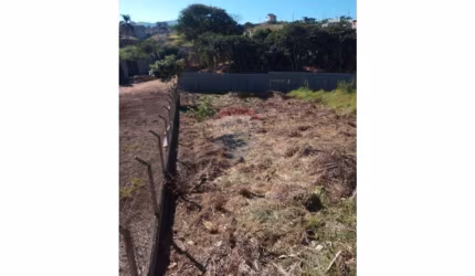 TERRENO dos Seus Sonhos em Atibaia, SP! PREÇO ABAIXO DE MERCADO