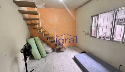 Sobrado com 1 dormitório para alugar, 40 m² por R$ 1.300,00/mês - Vila Guarani - São Paulo/SP