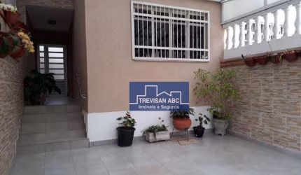 Sobrado à venda no Planalto/SBC 3 dorms, 1 ste, 2 vagas, área gourmet